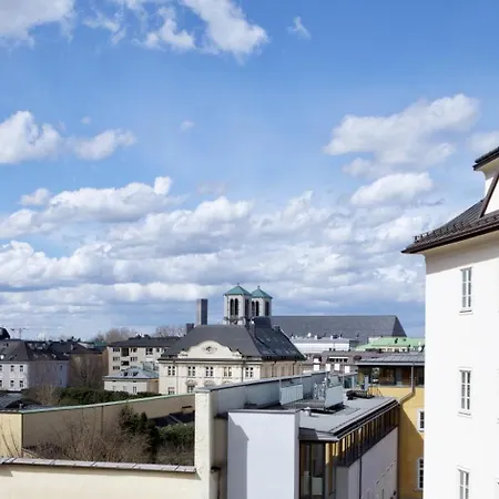 Hotel Krone 1512 Salzburg Exterior photo